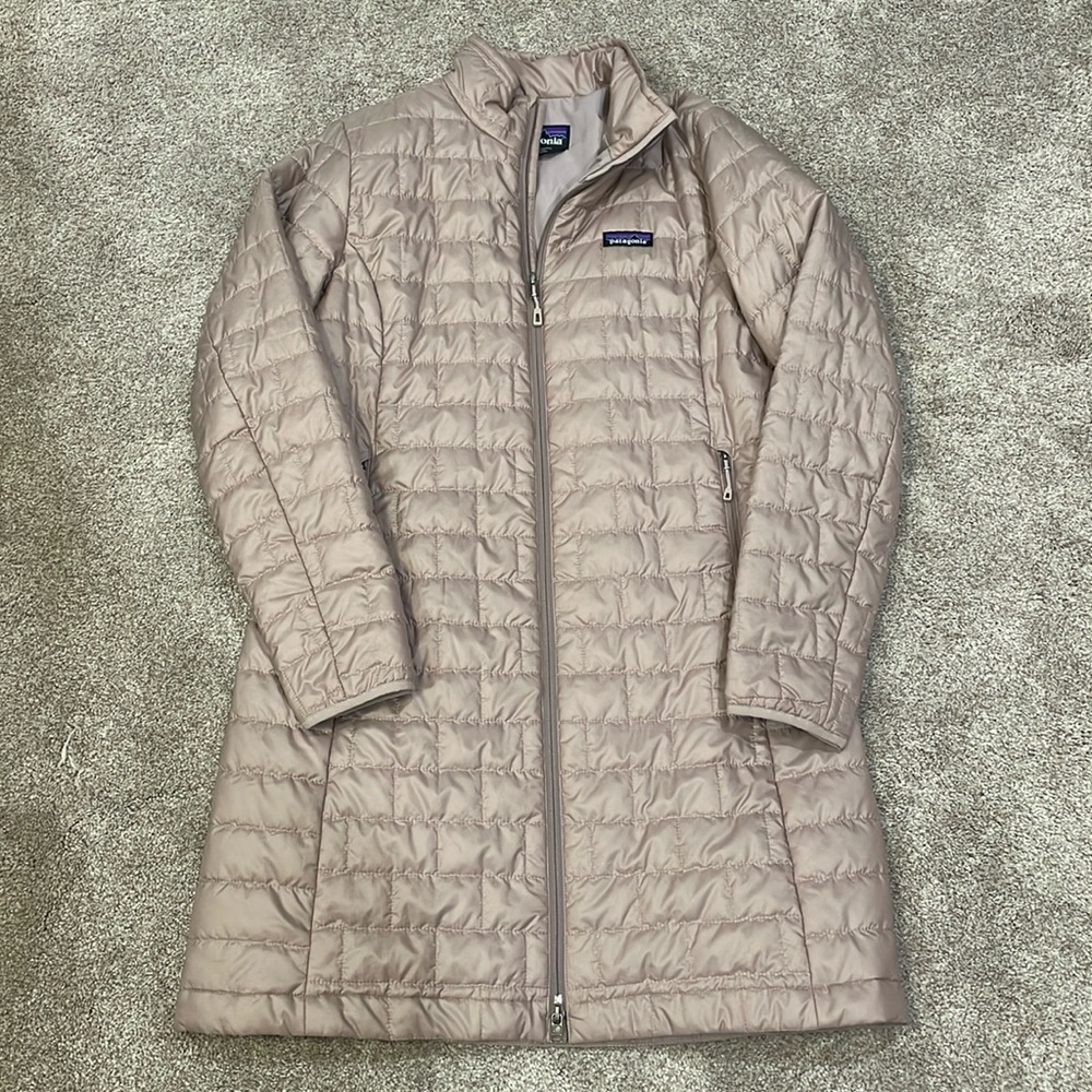 Patagonia Nano Puff Parka, Size Large, like-new, cream 
Color
